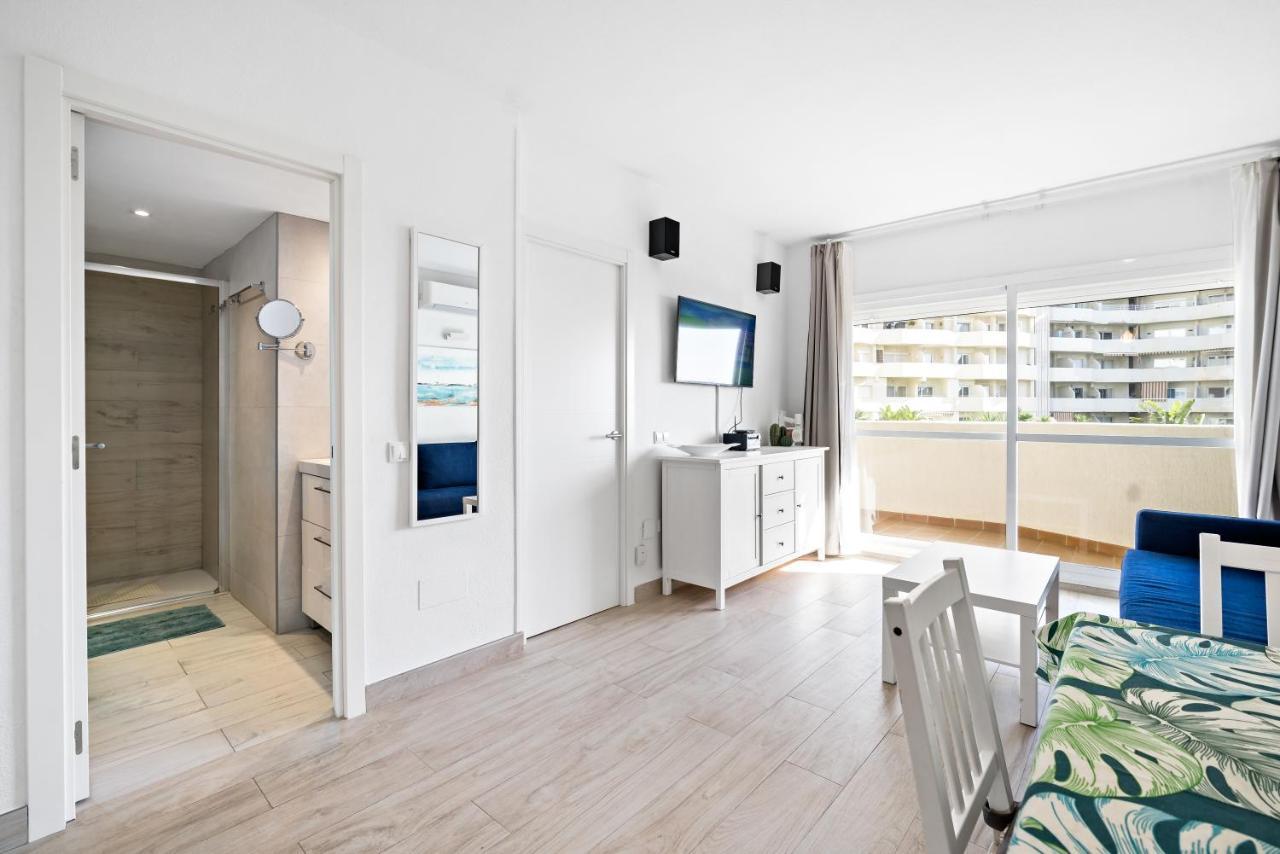 Benalbeach Sea View 24h Entry Apartment